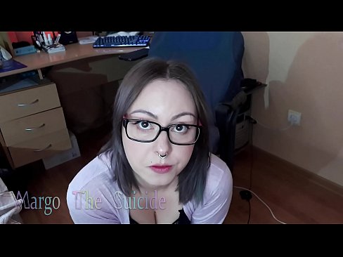 ❤️ Noia sexy amb ulleres xucla un consolador profundament davant la càmera Vídeo de merda al ca.porn-mz-com.ru ﹏